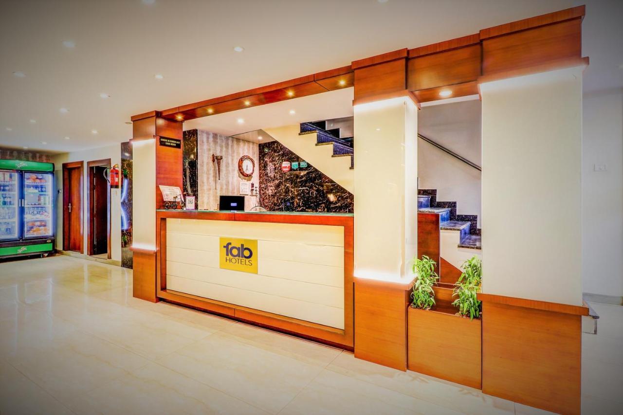 Fabhotel Sain Dass Kanpur Bagian luar foto